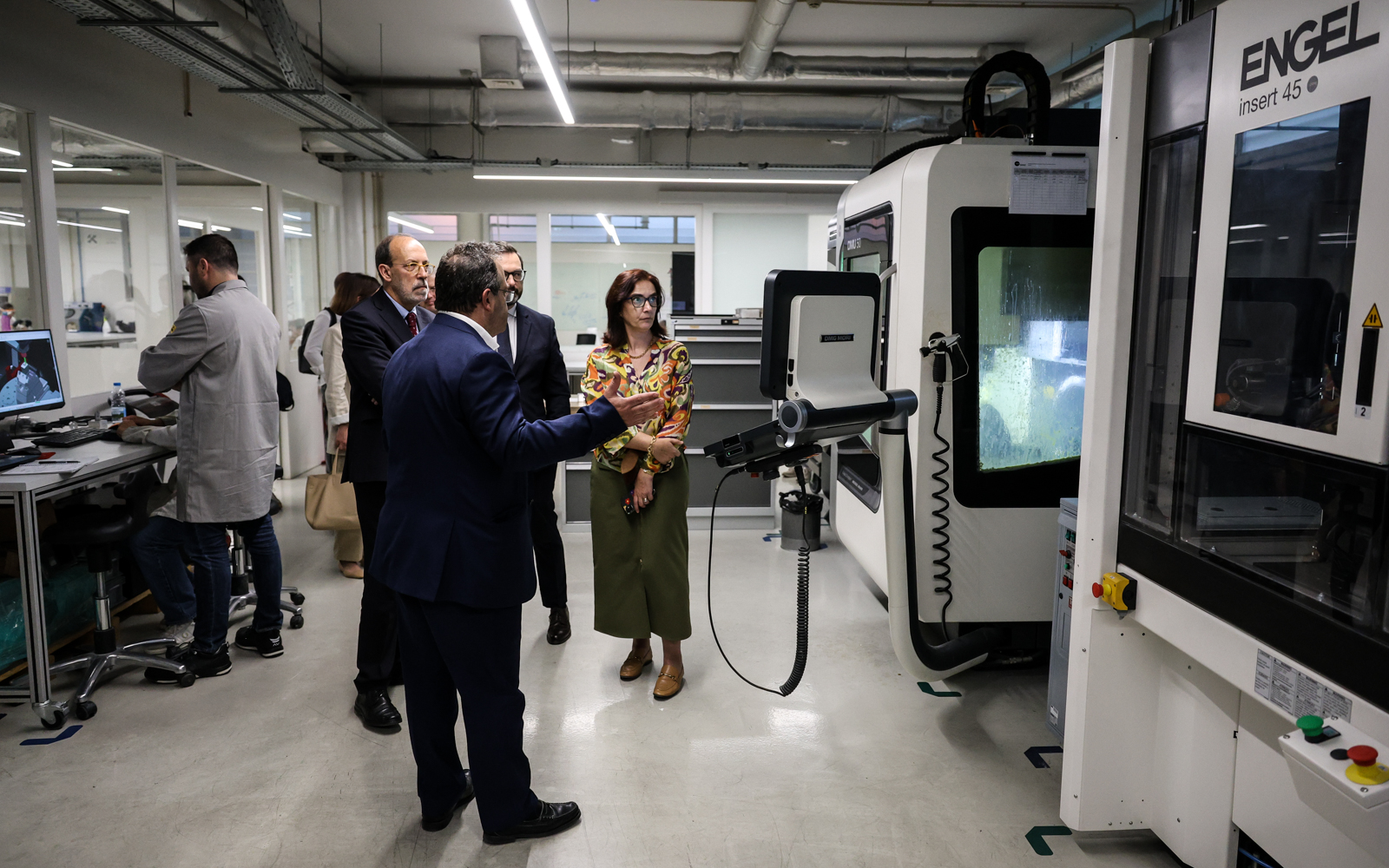 Thumbnail da galeria Visita Ministra da Ciência